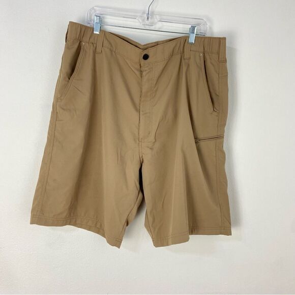 Wrangler Shorts Men’s Size 40 Tan Cargo Quick Dry Golf Outdoor Hiking Trekking - Picture 1 of 14